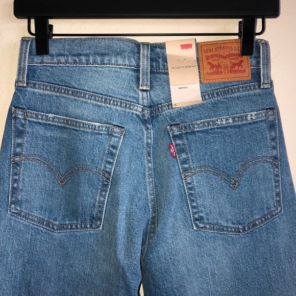 Levi’s Wedgie Fit Straight Leg Jeans Raw Hem 26 - Picture 8 of 11